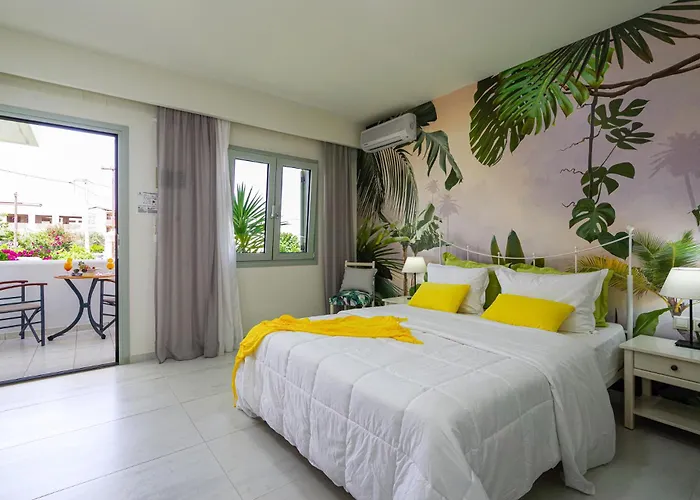 Angela Studios & Apartments